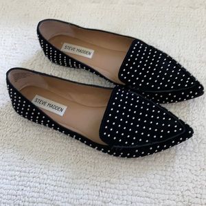 Steve Madden Feather Loafer Black!